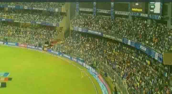 Wankhede Stadium Pitch Report in Hindi